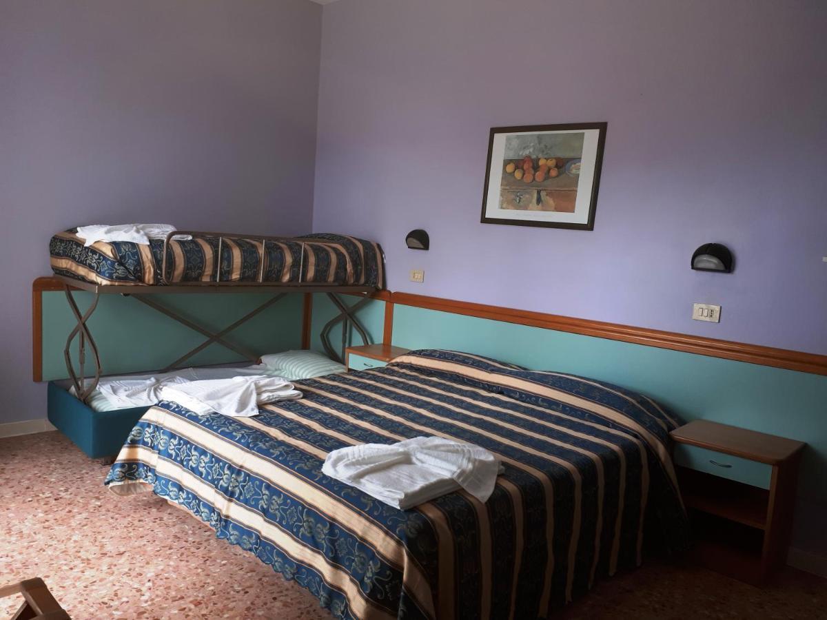 Bahamas Hotel 3*